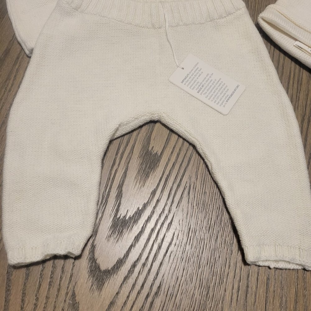 Imps & Elfs Knit Set - Picture 6 of 7